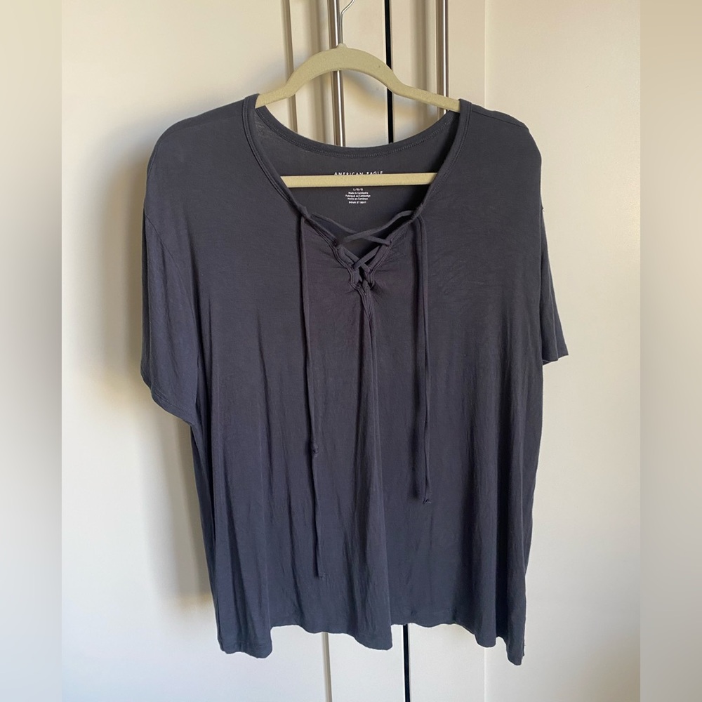 American Eagle Outfitters Gray Tie Front V-Neck T-Shirt